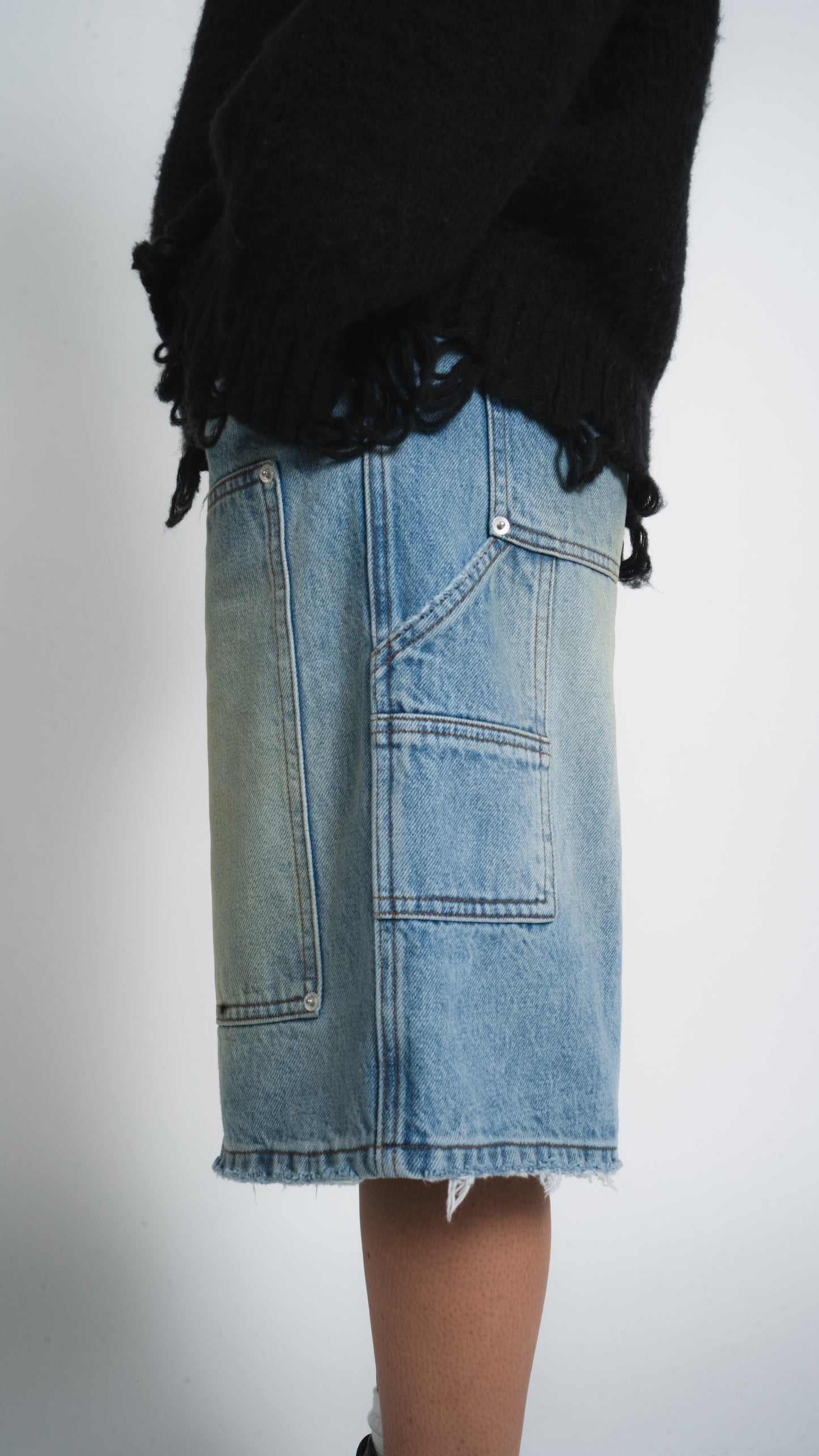 PANELED DENIM SHORT WASHED BLUE