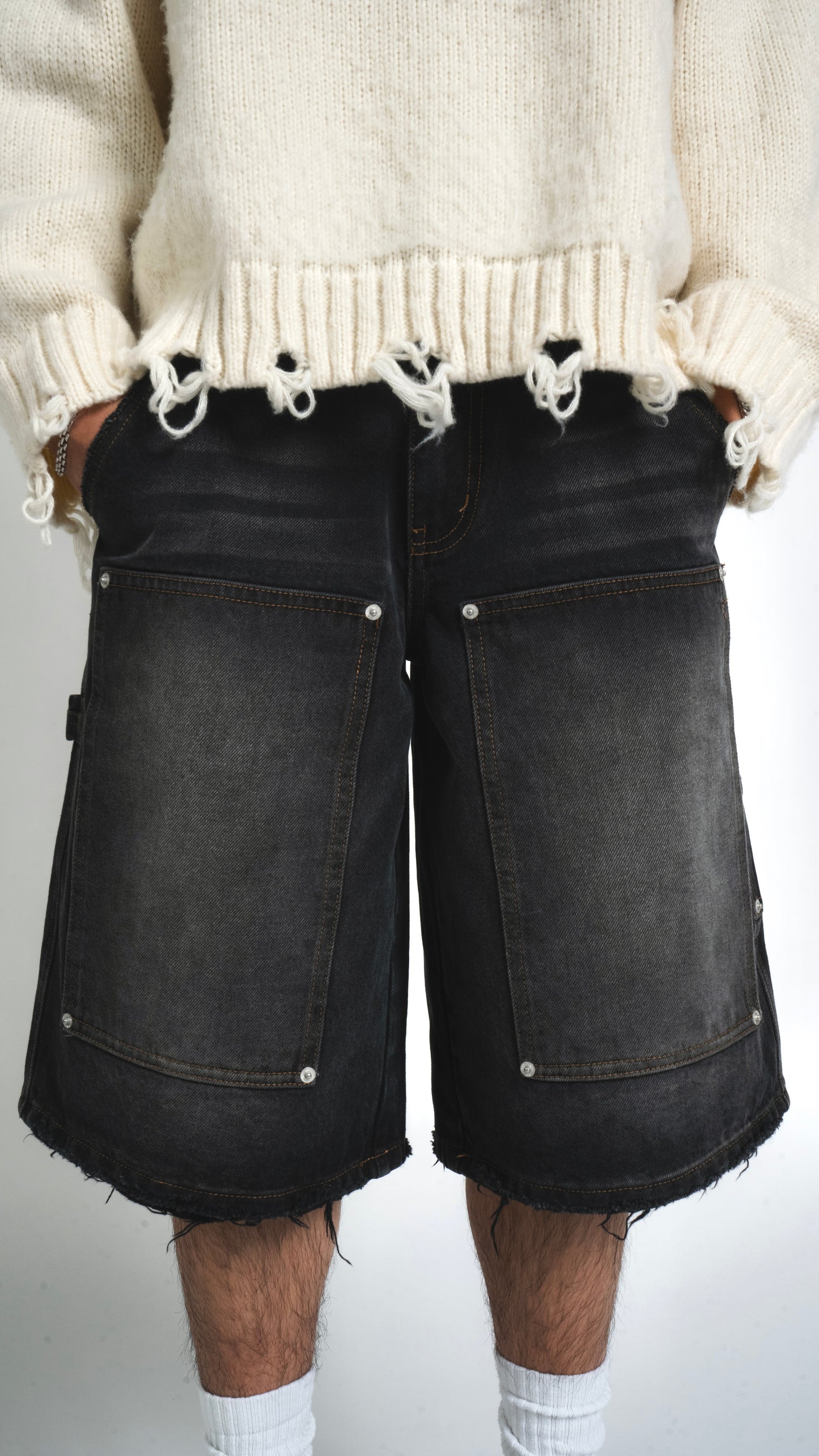 PANELED DENIM SHORT WASHED BLACK