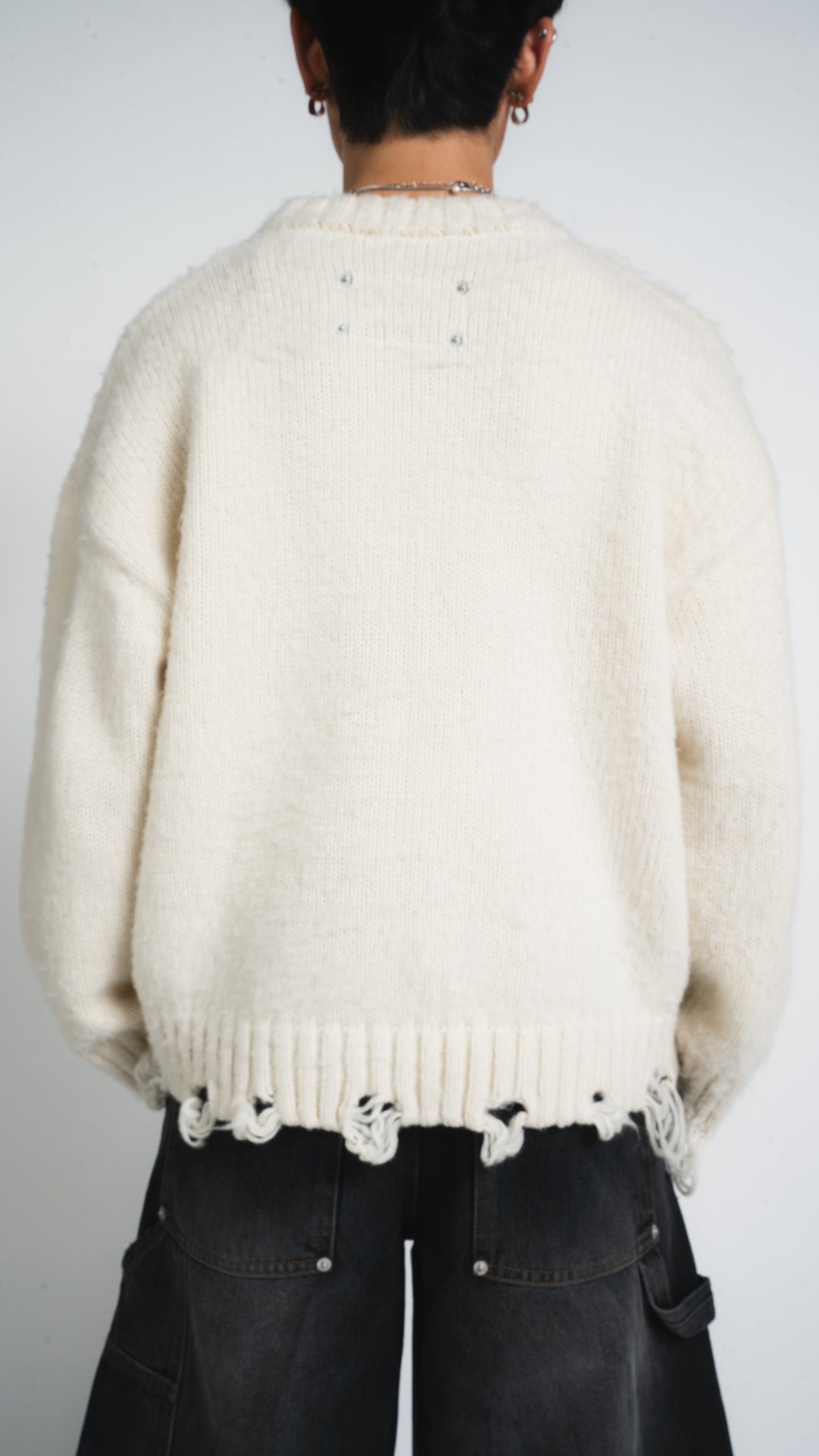 ECRU DISTRESSED SWEATER