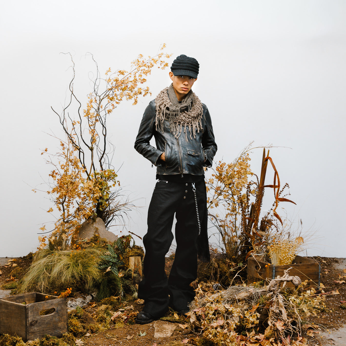 BLACK FLARED SELVEDGE JEAN – NON-FOYA ARCHIVE